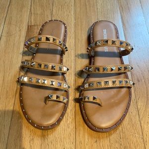 Studded flip flops/slides
